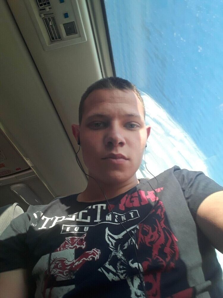  21953659  , 30 ,     