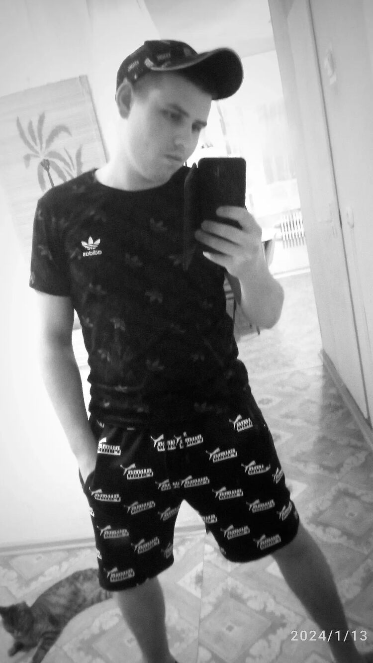 40662859  , 24 ,    