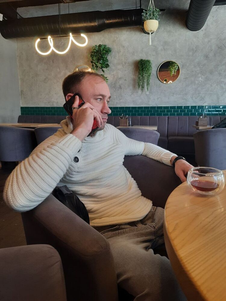  54267339  , 37 ,    -