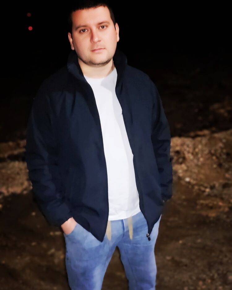  52073329  Nikita, 31 ,    