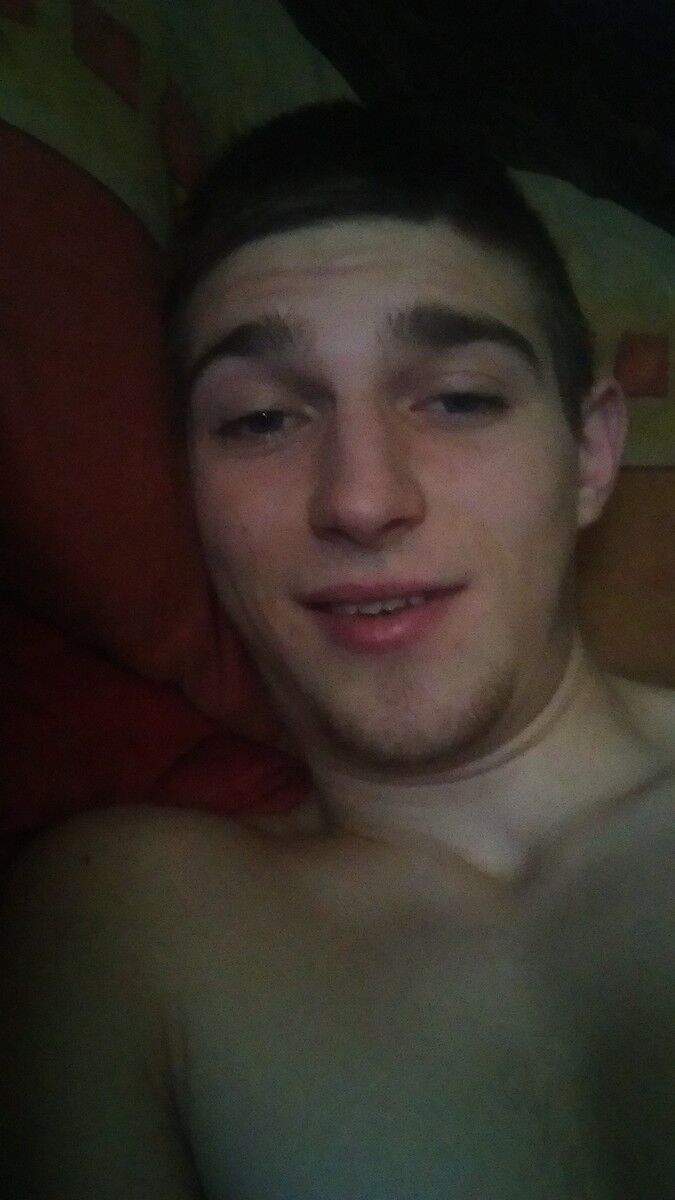  ,   Vasil, 25 ,   