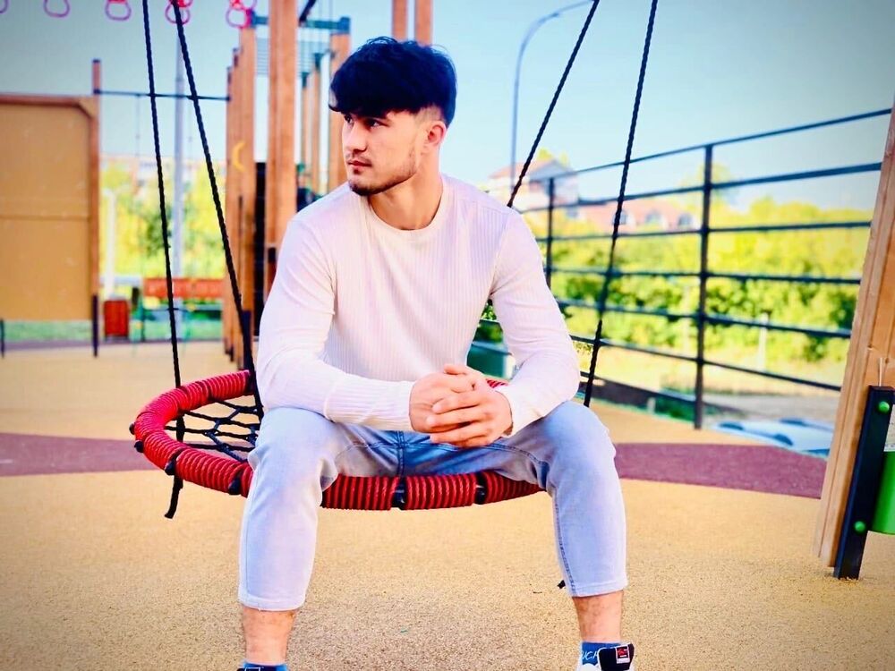 ,   Ibragim, 20 ,   ,   