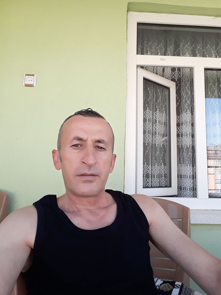  48933899  Mustafa, 54 ,    