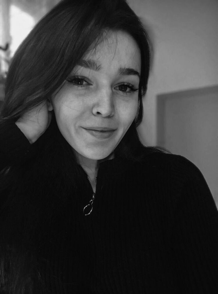  46412249  Sasha, 25 ,    