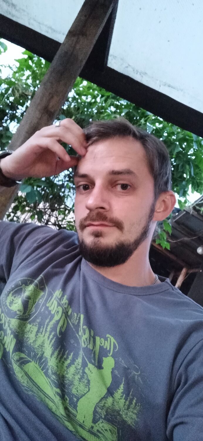  28336899  Vladislav, 35 ,    