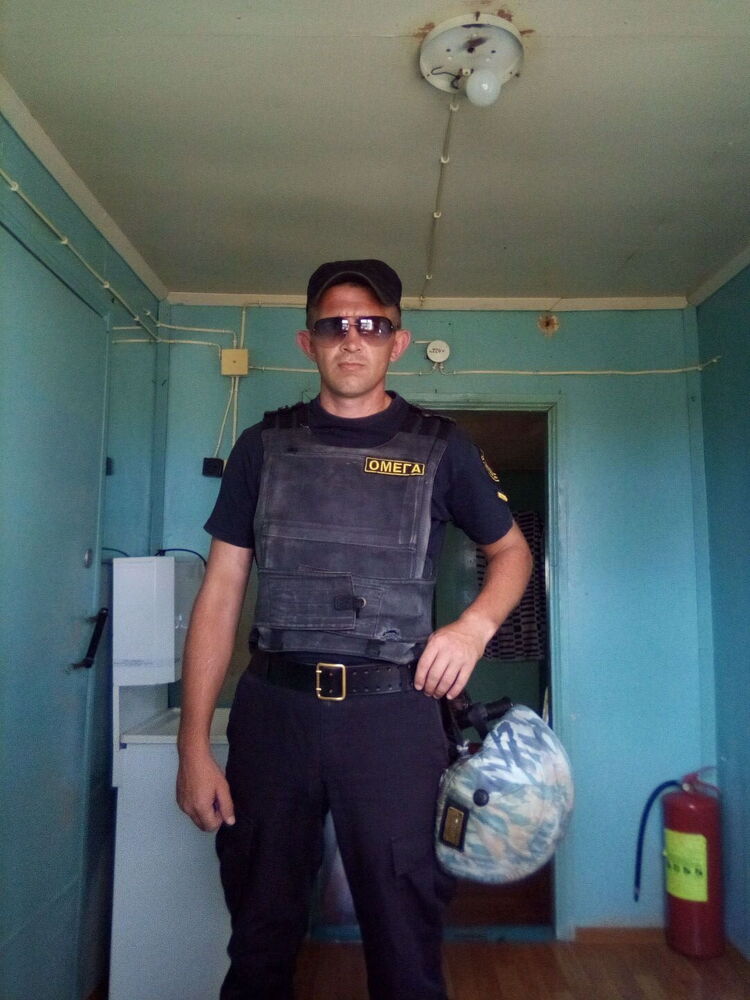  23427169  , 40 ,    