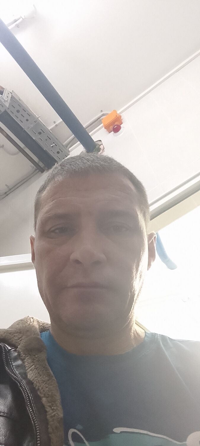  54479089  Sergei, 45 ,    