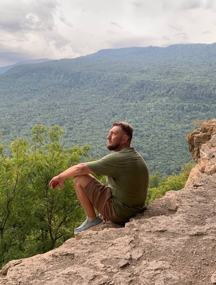  53702729  , 44 ,    --