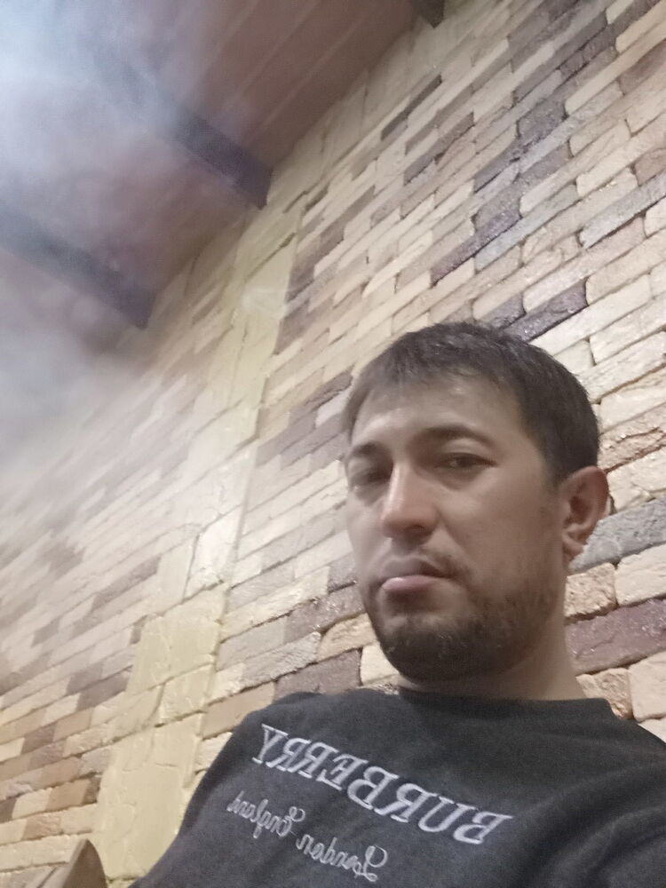  18033599  Mayor, 41 ,    