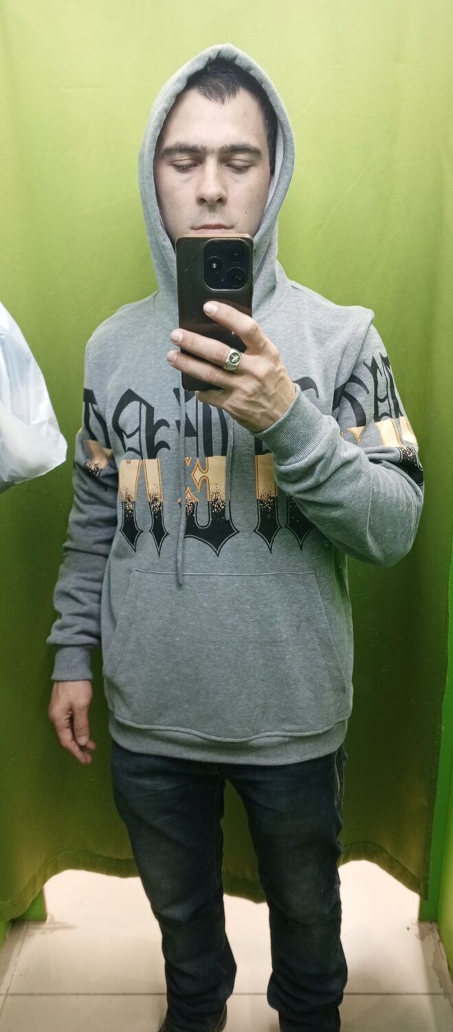  48248759  , 31 ,    
