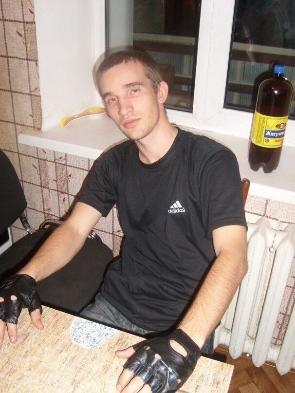  ,   Sergi, 36 ,   