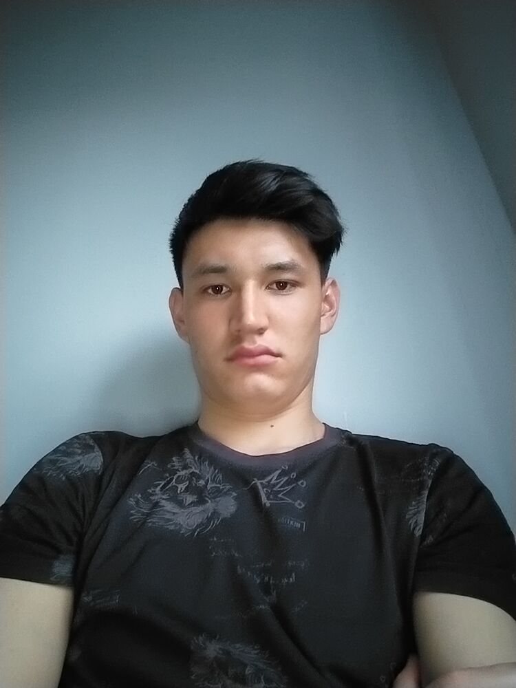  35511569  Nurbek, 25 ,    