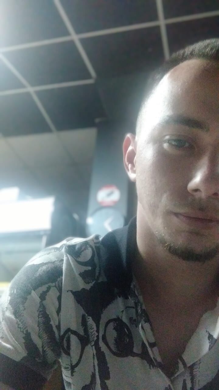  44348019  , 27 ,    