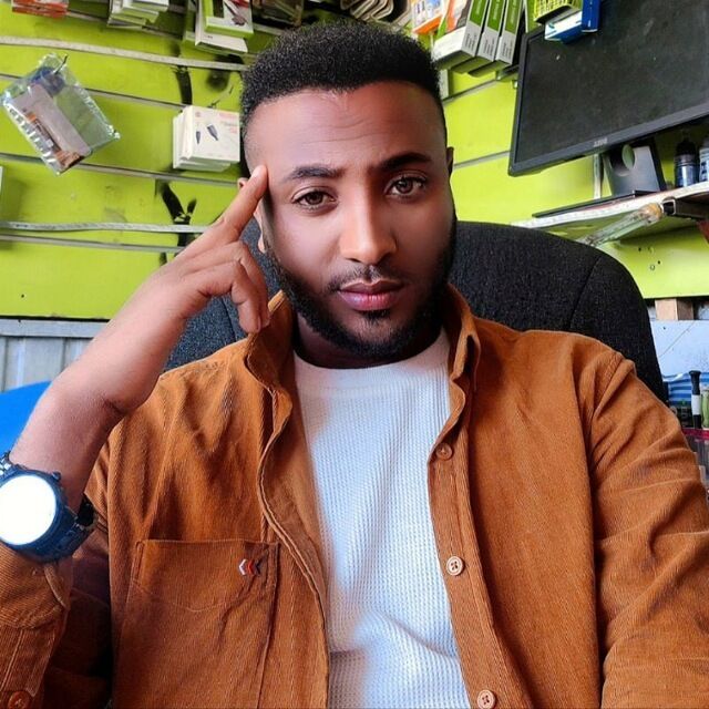 ���� 49107379 ������� John, 30 ���, ���� ���������� � ������