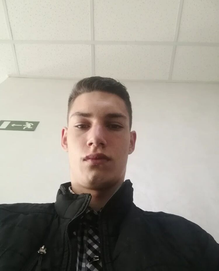  37745119  , 20 ,    