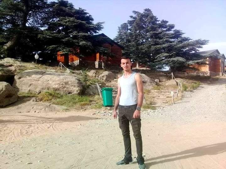  35913209  AkramCHENINA, 33 ,    Algiers