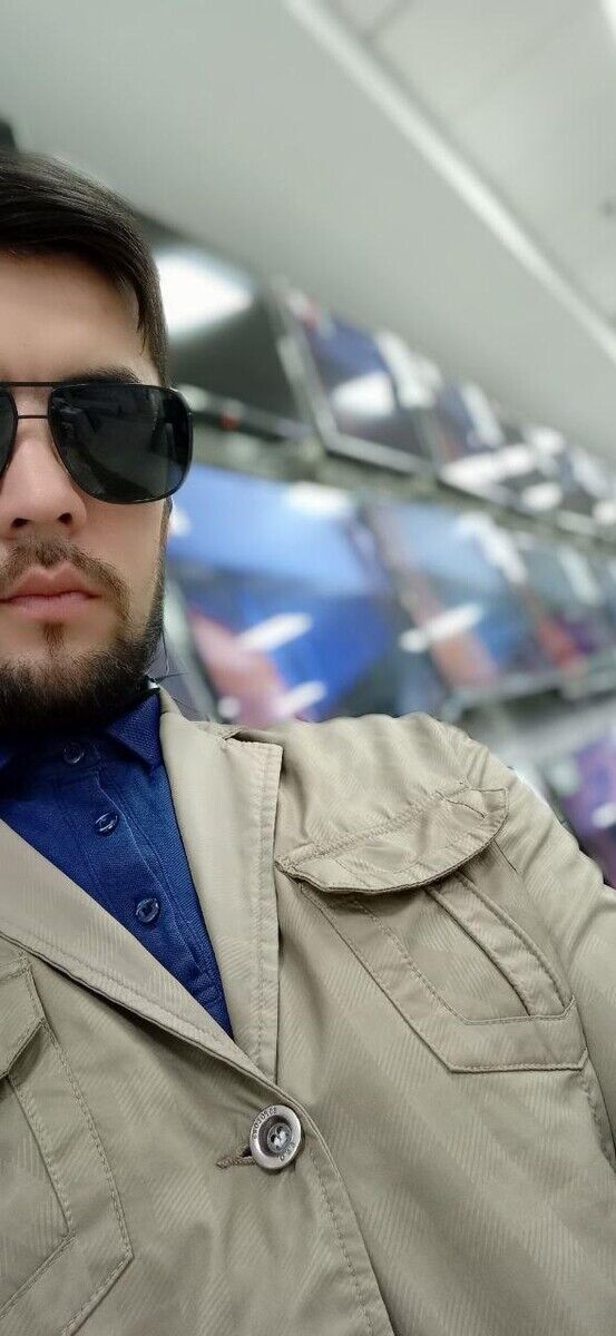  21270659  Javoxir, 35 ,    