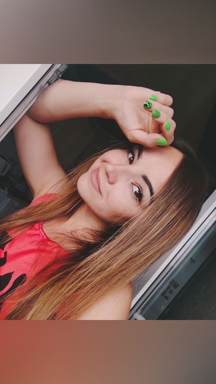  27997449  , 36 ,     