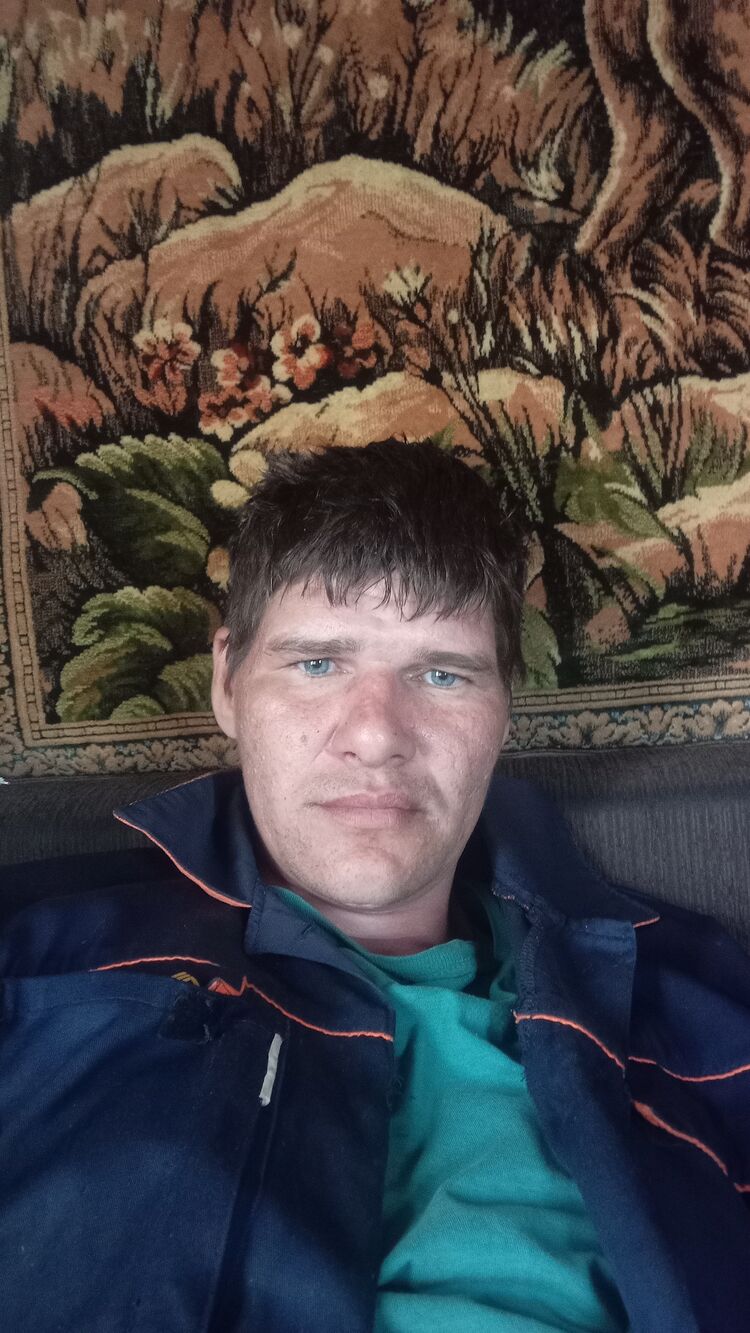  35567189  Dima, 38 ,    