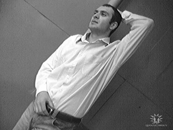  6860129  Vitali, 41 ,    