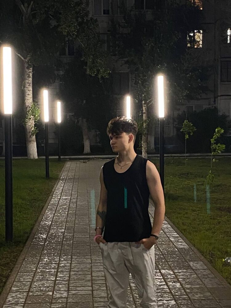 ���������� ��������, ���� ����� See, 18 ���, ������������ ��� ������, ����� � ���������