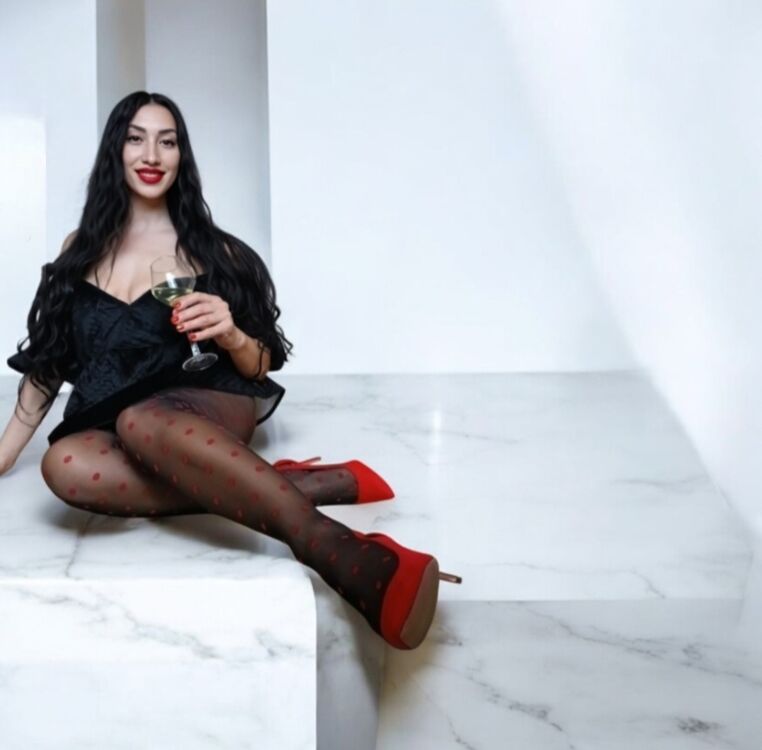 ���������� ��������, ���� ������� Brunette, 39 ���, ������������ ��� ������, ����� � ���������, c�������� ���������