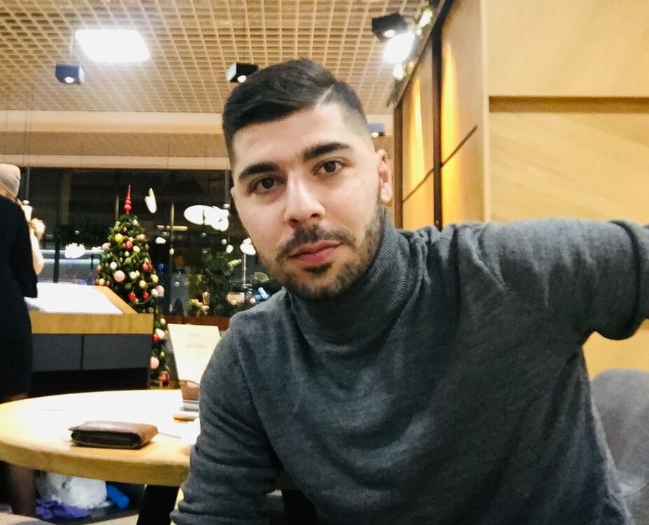  19061149  Aras, 30 ,    