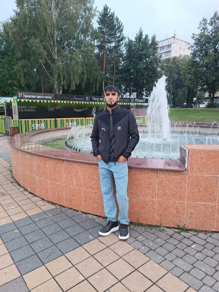  31137979  Gulmat, 30 ,    