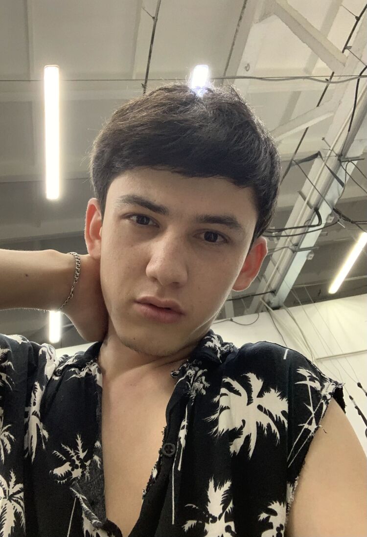  44369329  Asad, 21 ,    -