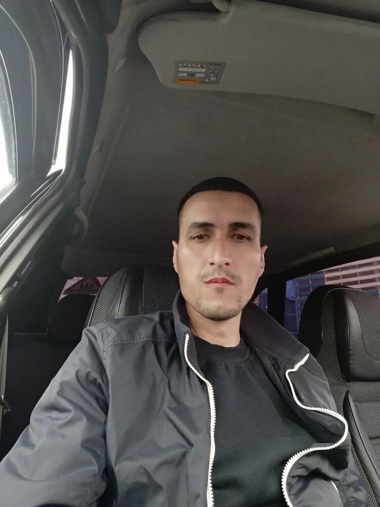  52947659  , 39 ,    
