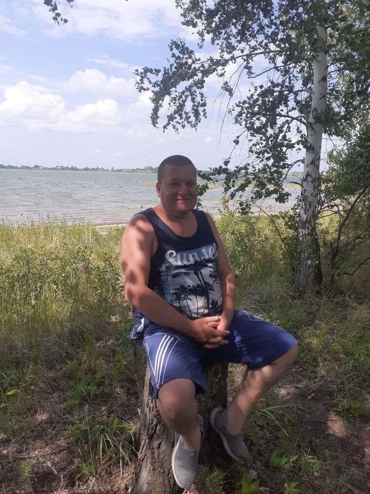  49228489  Lesha, 48 ,    