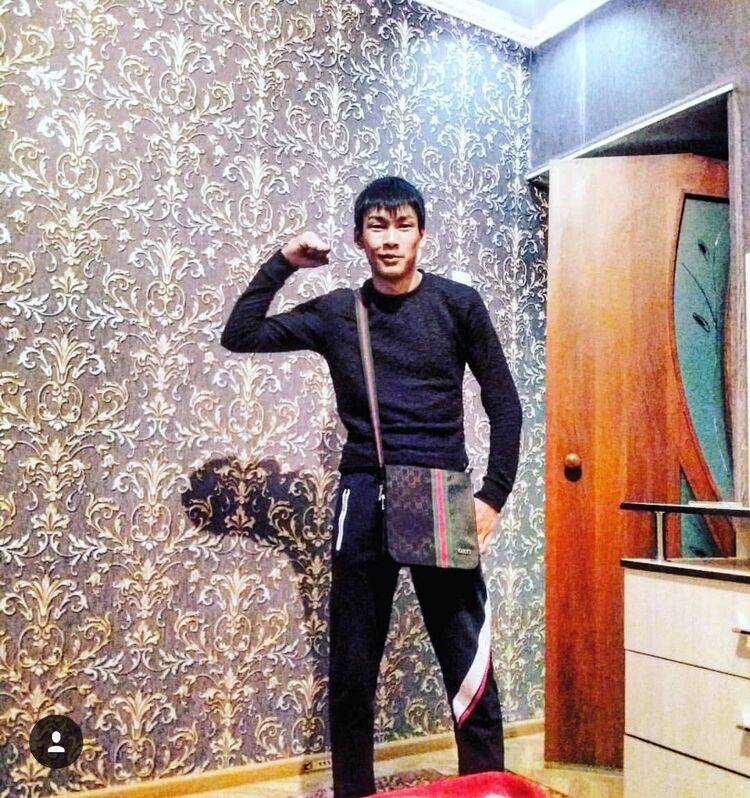  14928299  Esenaliev, 25 ,    