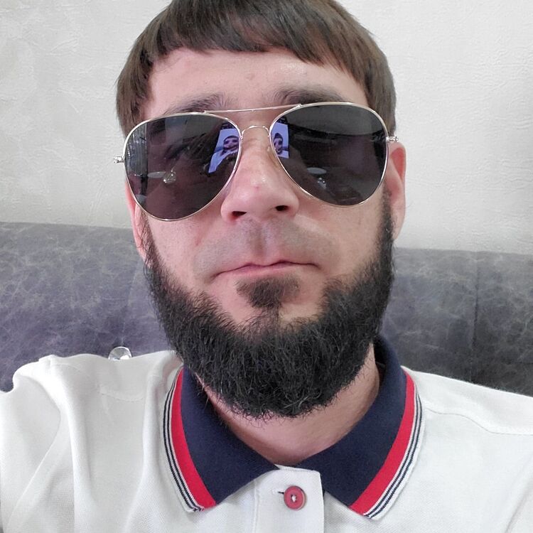  27445329  Timur, 41 ,    