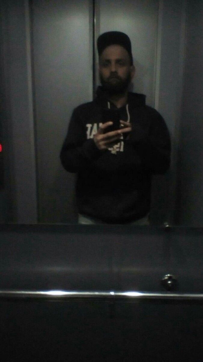  15810549  Temo, 35 ,    