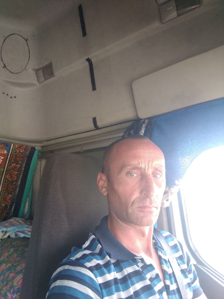  44237529  , 42 ,    