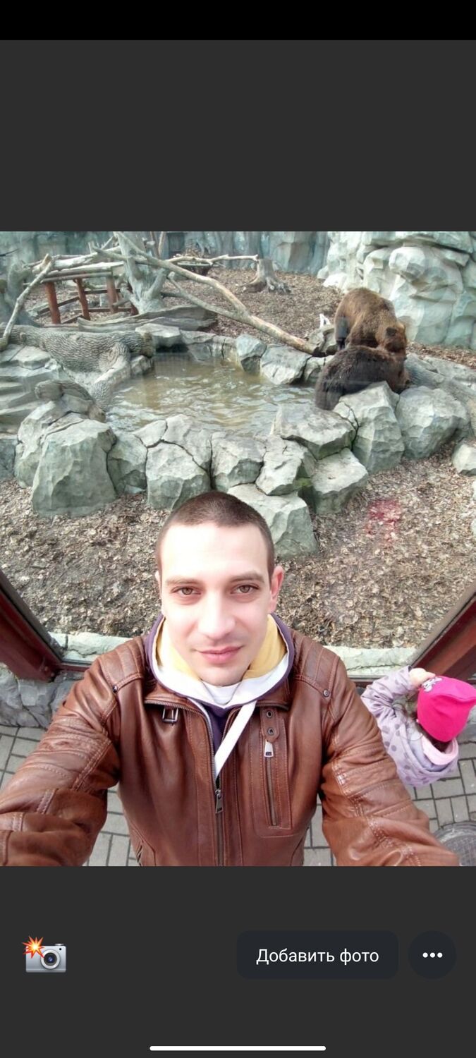  ,   Viktor, 35 ,   ,   
