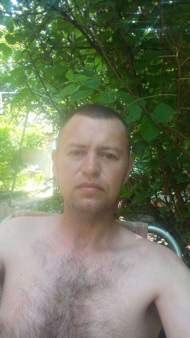  44383249  , 40 ,    