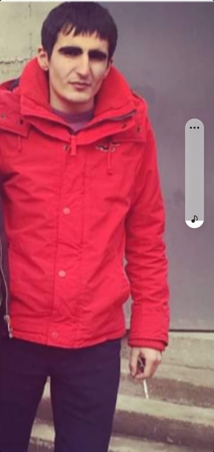  ,   Hayk, 31 ,   ,   