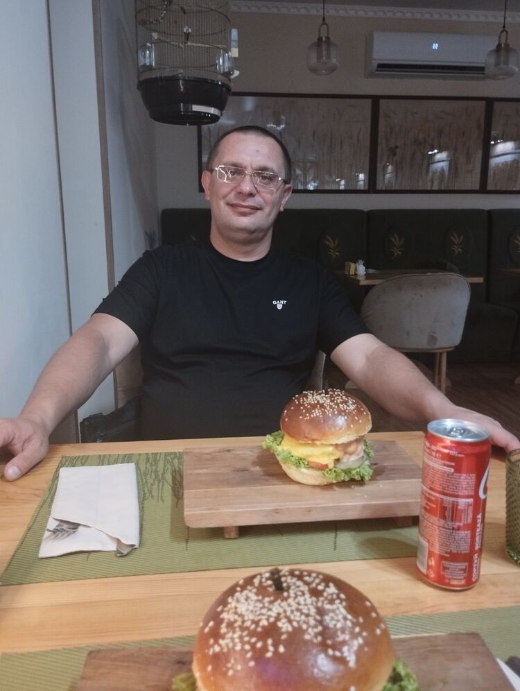  47233089  , 42 ,    
