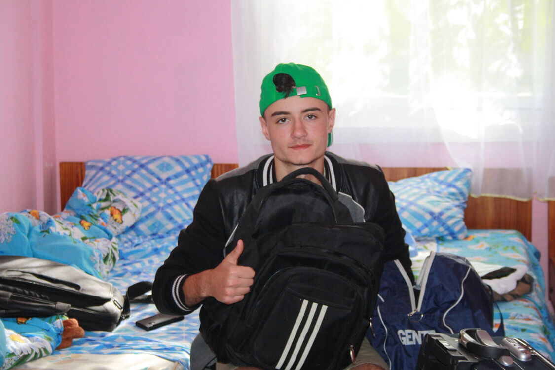  9759839  Gicu, 26 ,    