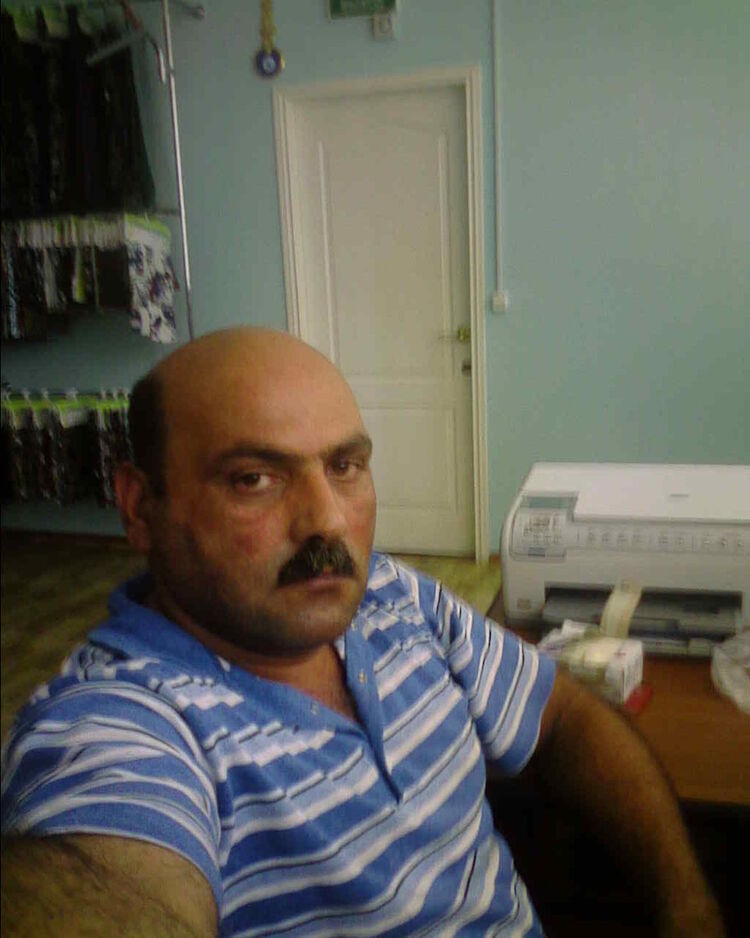  4027569  Qurban, 59 ,    