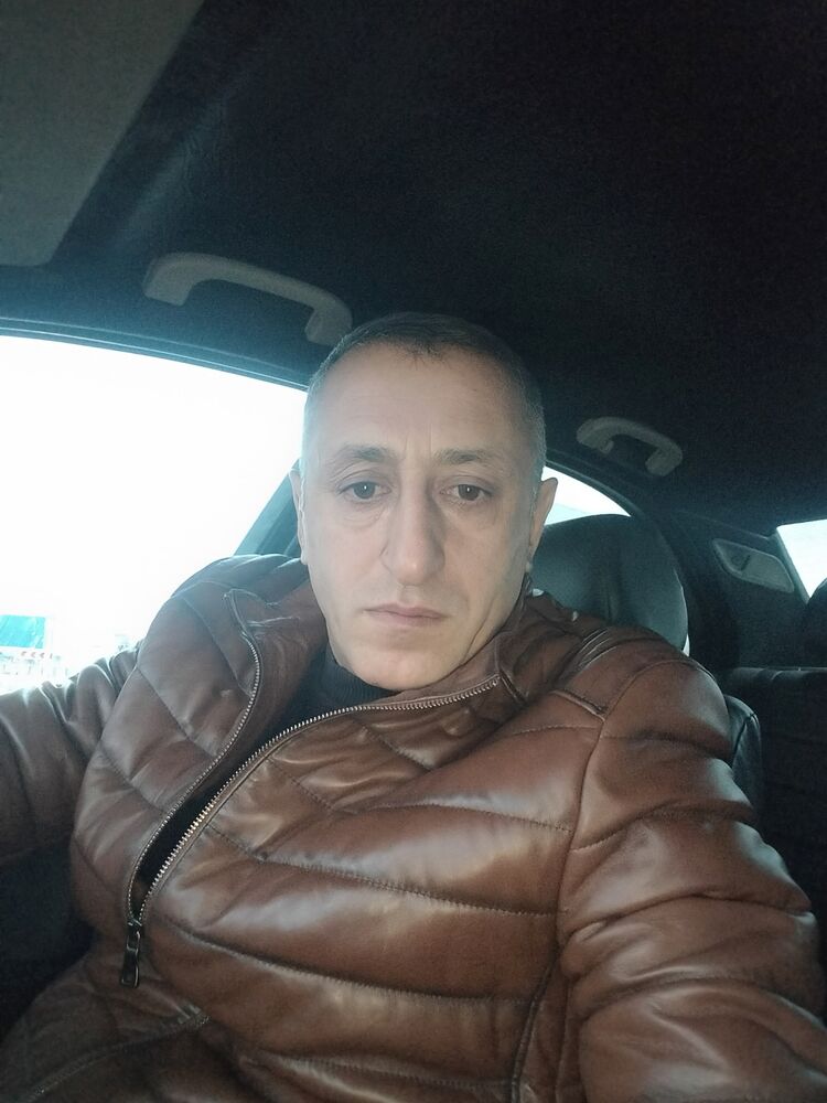  40234499  , 45 ,    