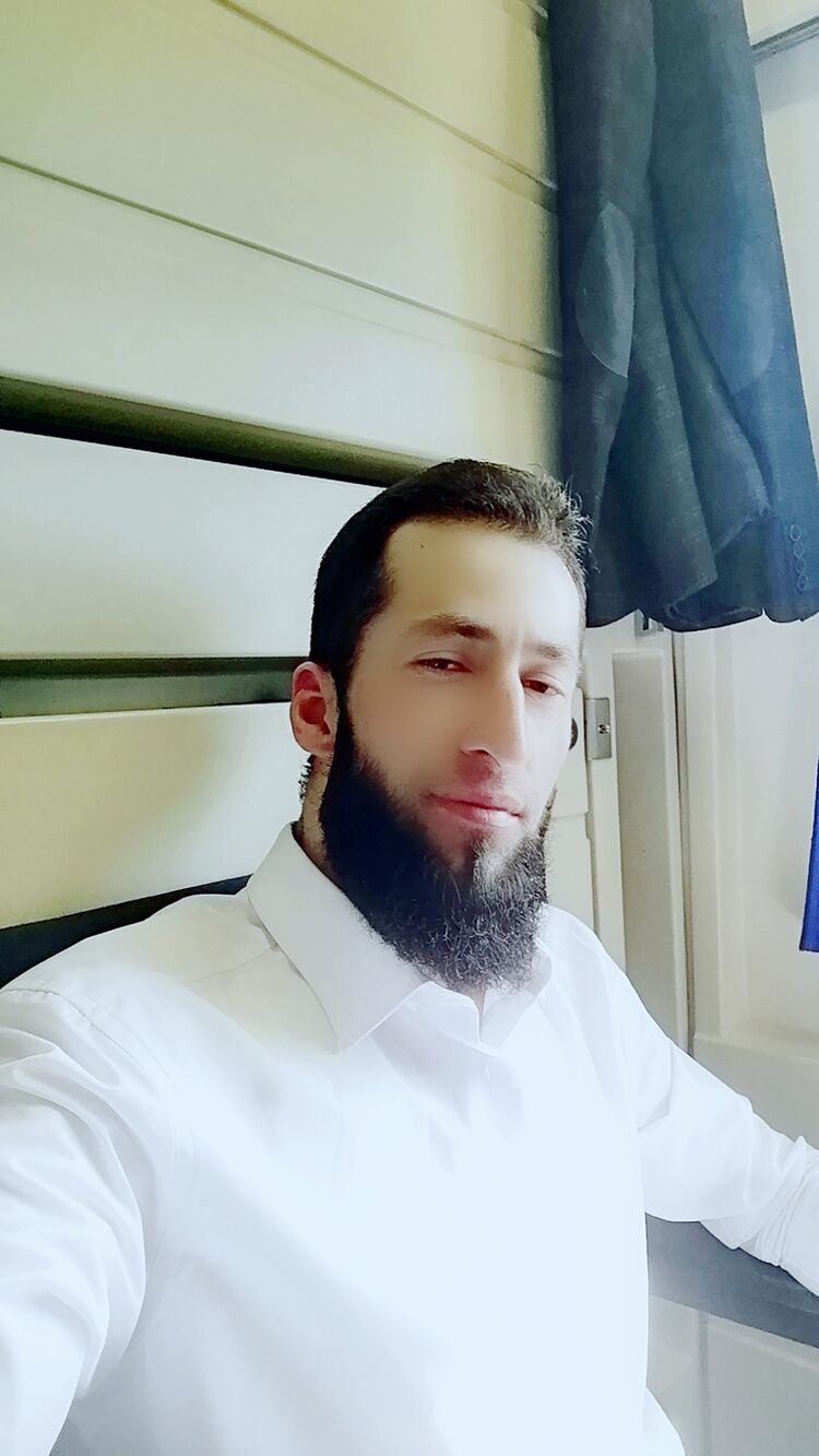  33703989  Murat, 31 ,    -