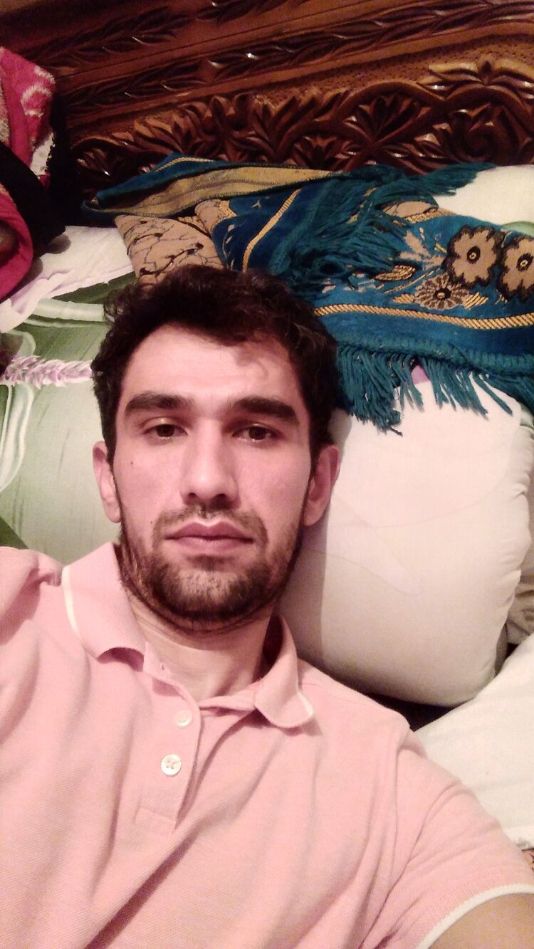  ,   Damon, 37 ,   ,   , c 
