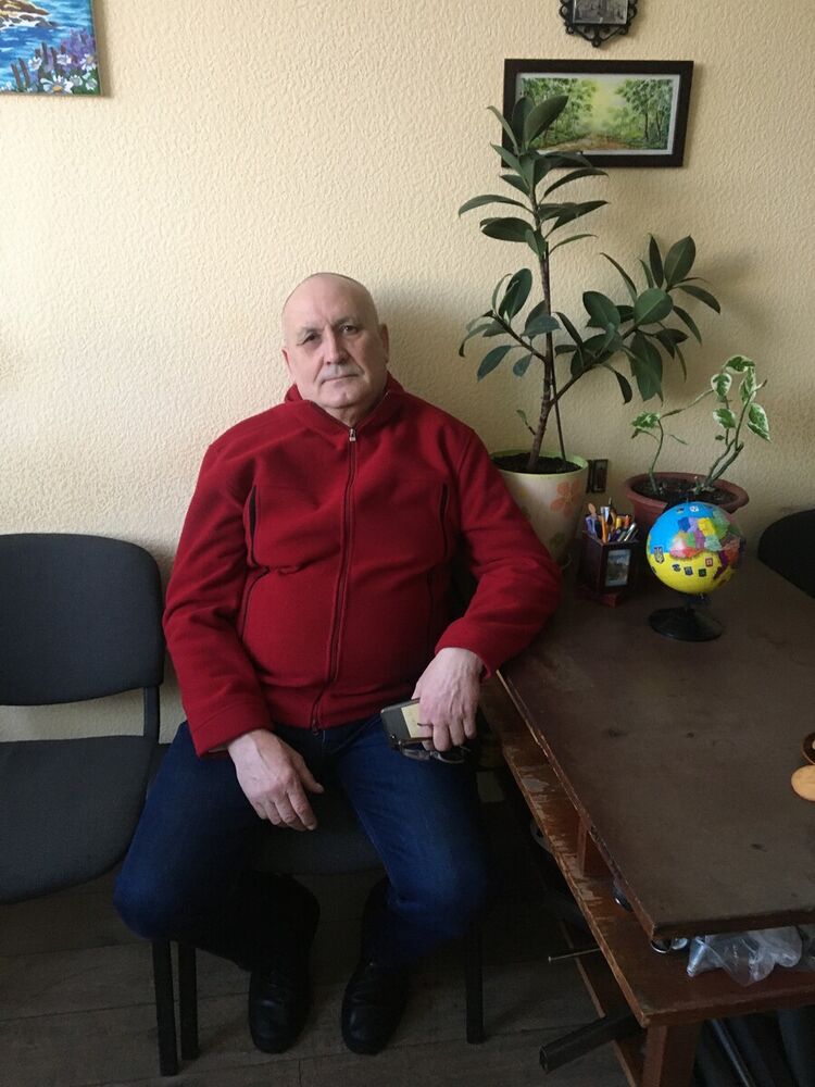  22341069  Anatoliy, 65 ,    