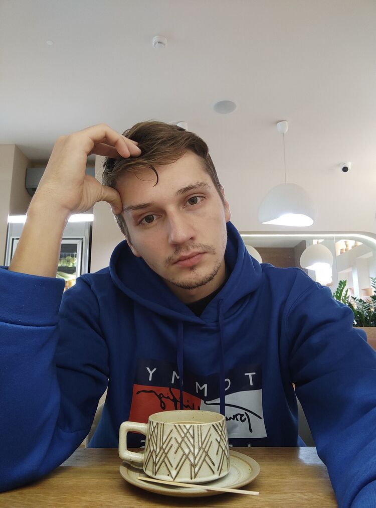  52753769  Konstantin, 29 ,    