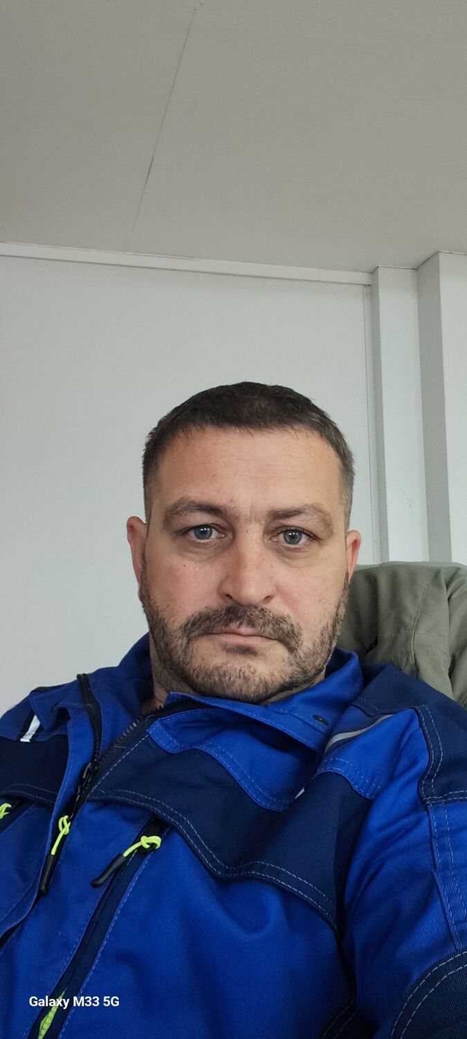  54103669  Hostoff, 43 ,    