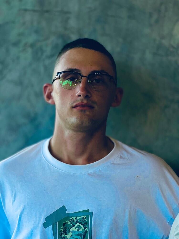  37809559  , 23 ,    --