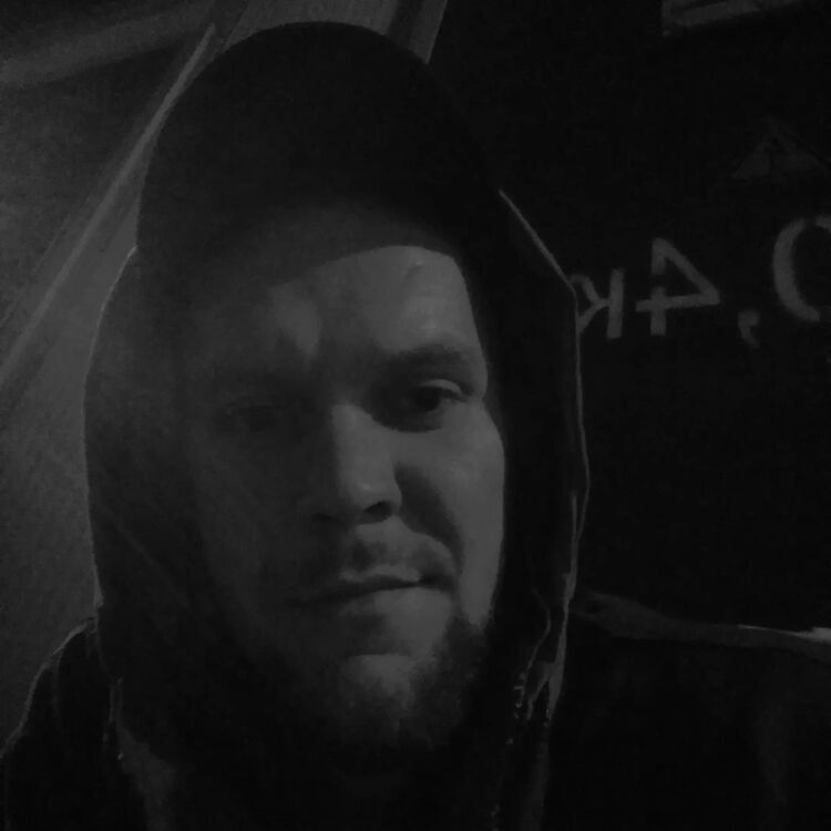  32376179  Alexey, 33 ,    -