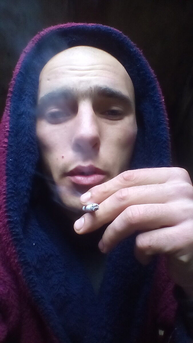  7019759  Andrei, 39 ,    
